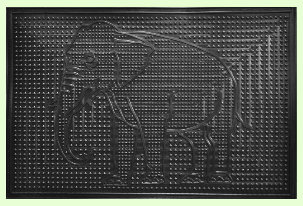 Резиновый коврик СЛОН черный 400х600 мм